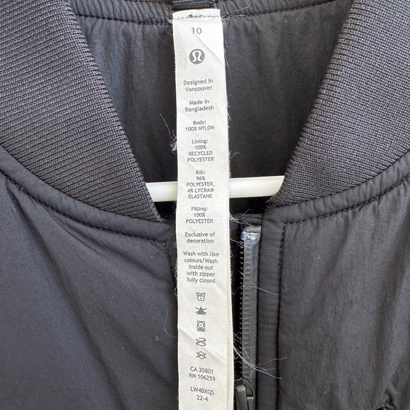 Lululemon / Long Insulated Bomber Vest / Black / Size 10 - Picture 3 of 3